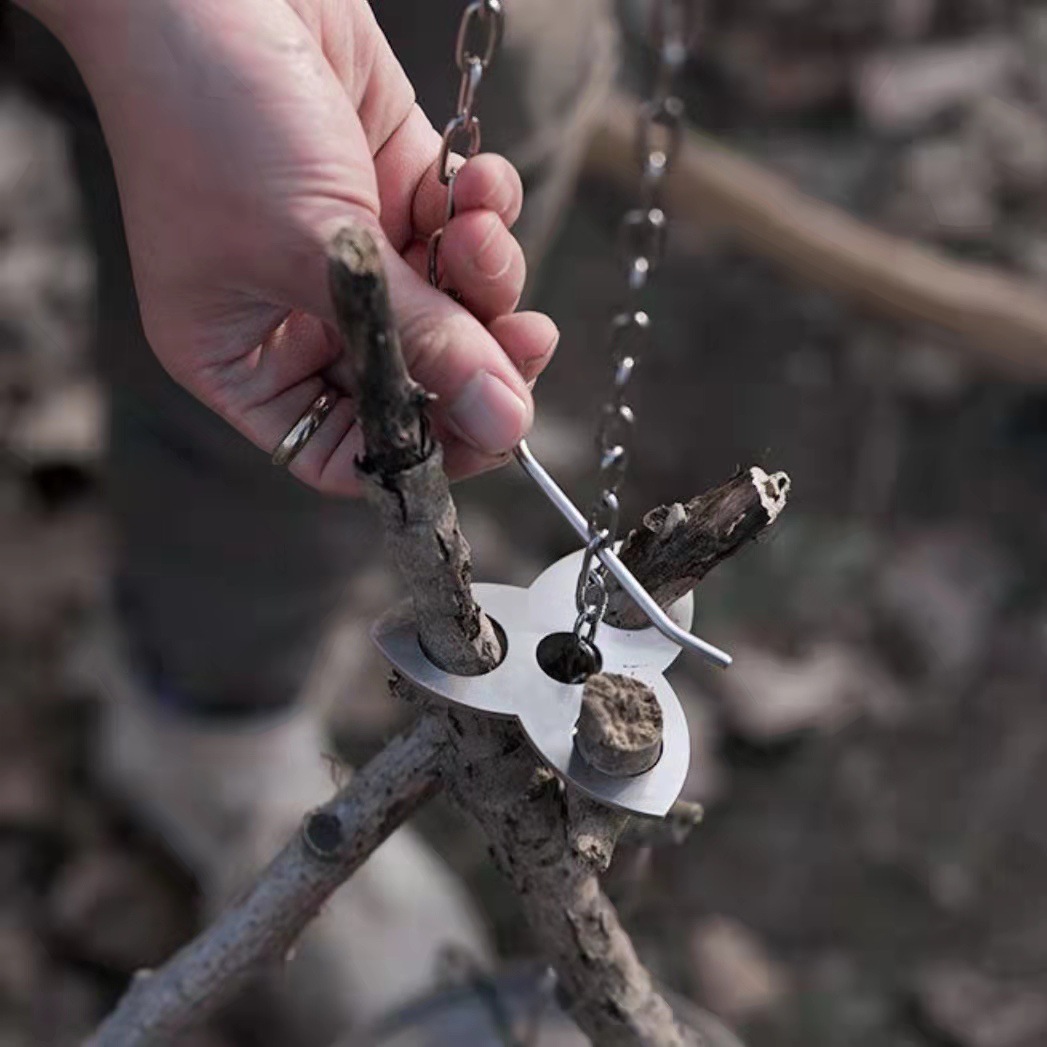 ขาตั้งสามขาสำหรับตั้งแคมป์ทำจา - Camping Cooking Hanger บทวิจารณ์และราคา